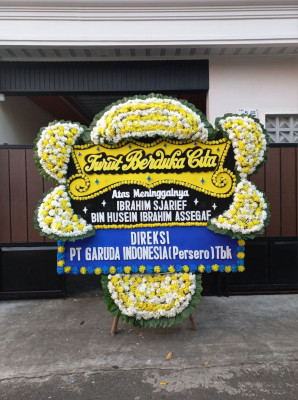 Papan Bunga Duka di Sugio